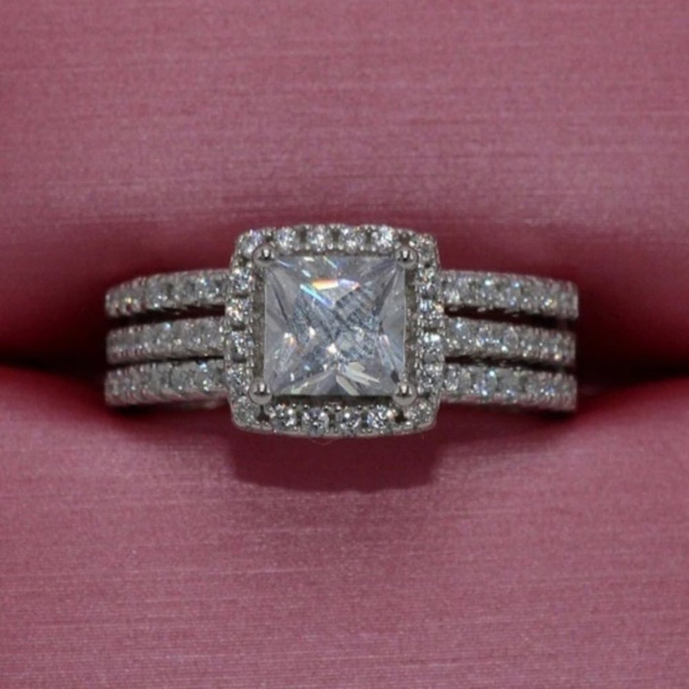 2 Pcs Princess Stackable Engagement Wedding Rings - Picture 3 of 4